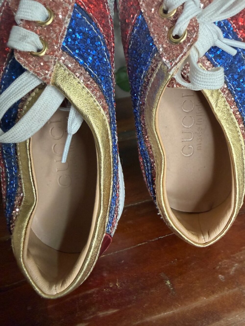 Gucci Falacer Low Top Sneakers featuring glitter, crystal-embellished soul - Picture 5 of 6